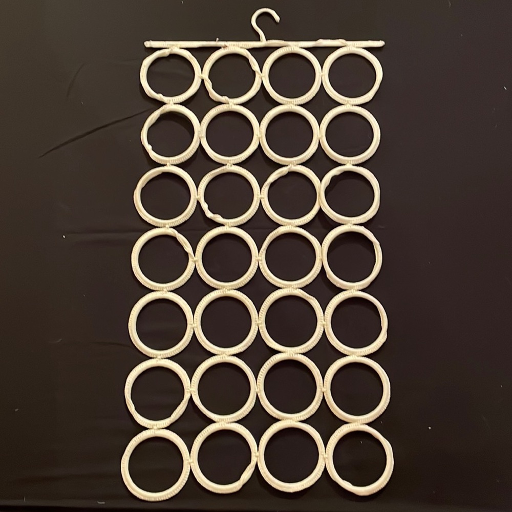 4x7 ring closet holder